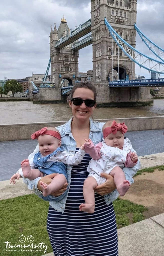 Mama and twin girls in front of the London Bridge
