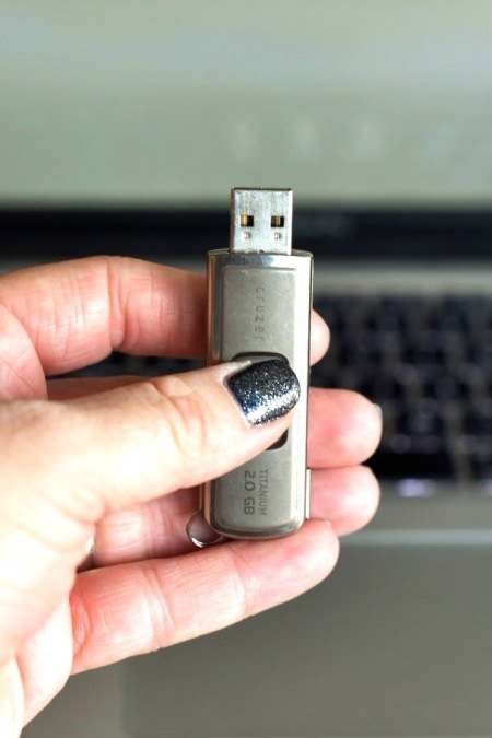 flash drive losing your digital photos