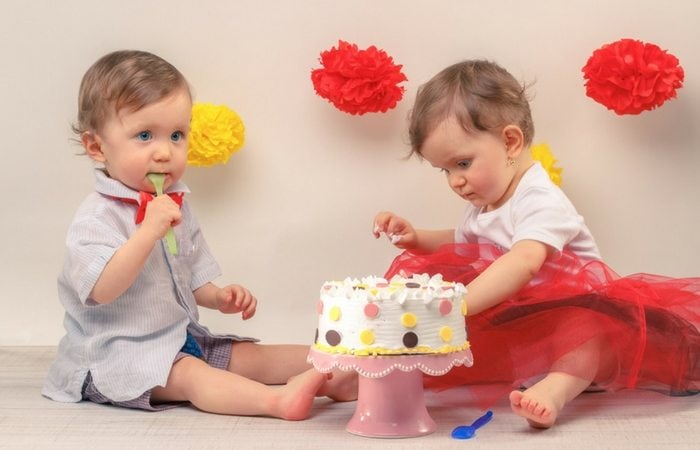 Twins baby shower cake 