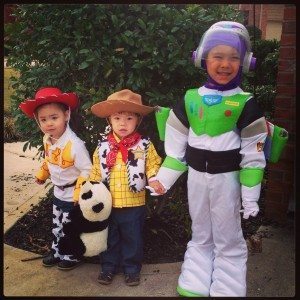 Halloween Costumes for Twins or More! - Twiniversity